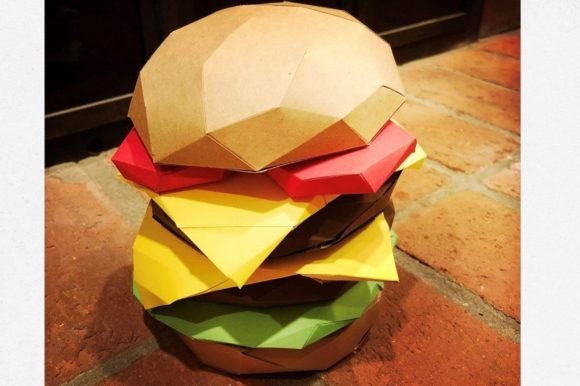 Crafting a Realistic Burger Paper Sculpture
